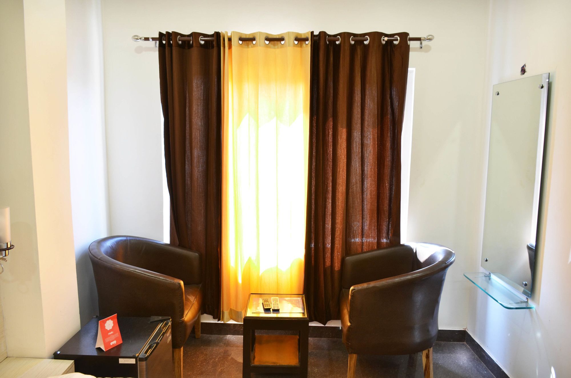 Hotel Oyo 7447 Grand Park Amritsar Esterno foto