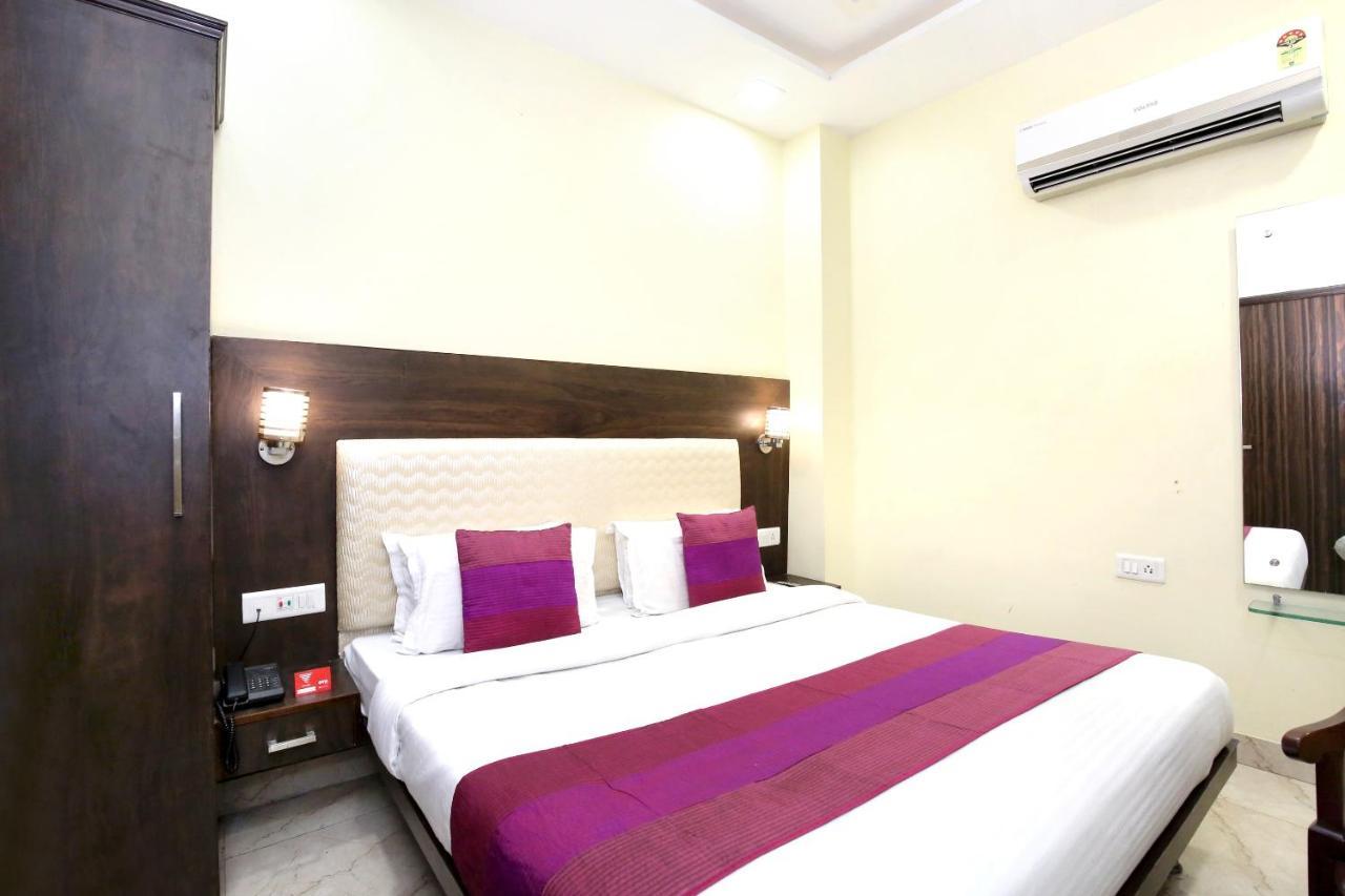 Hotel Oyo 7447 Grand Park Amritsar Esterno foto