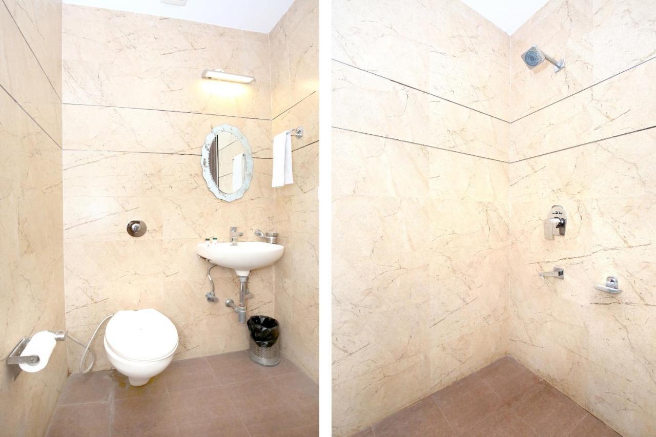 Hotel Oyo 7447 Grand Park Amritsar Esterno foto